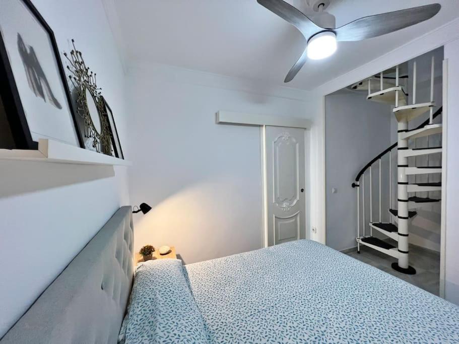 Appartement Coqueto Atico De Playa à Fuengirola Extérieur photo